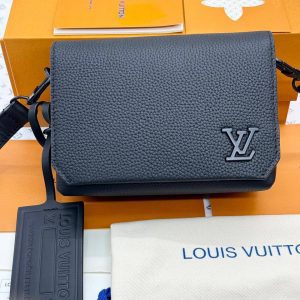 Сумка Louis Vuitton Takeoff