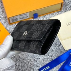 Ключница Louis Vuitton