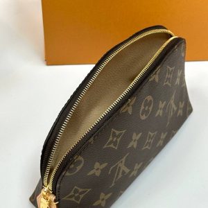 Косметичка Louis Vuitton Cosmetic Pouch