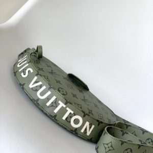 Клатч Louis Vuitton