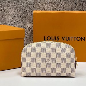 Косметичка Louis Vuitton Cosmetic Pouch