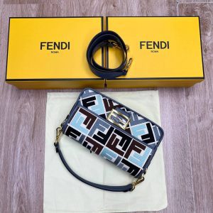 Сумка Fendi Baguette