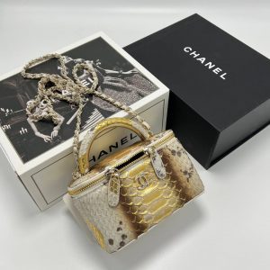 Сумка-косметичка Chanel