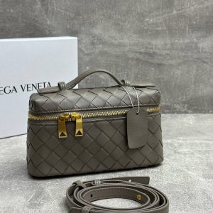 Косметичка BOTTEGA VENETA