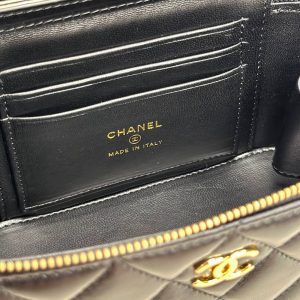 Сумка-косметичка Chanel