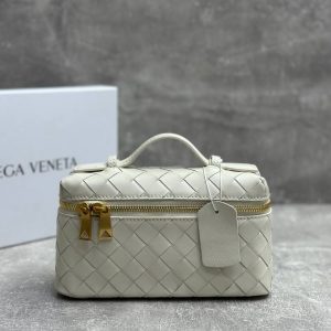 Косметичка BOTTEGA VENETA