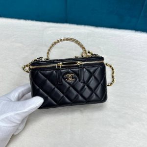 Сумка-косметичка Chanel