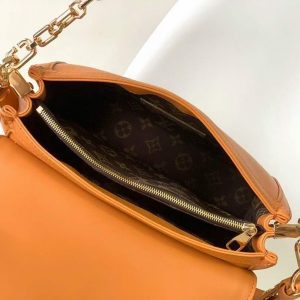 Сумка Louis Vuitton Dauphine