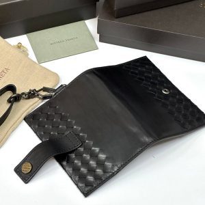 Обложка для паспорта Bottega Veneta