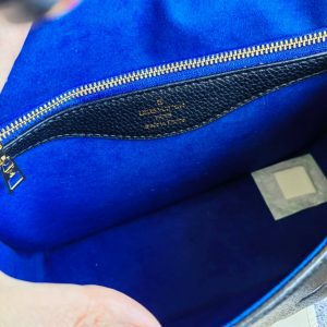 Сумка Louis Vuitton Pochette Metis East West